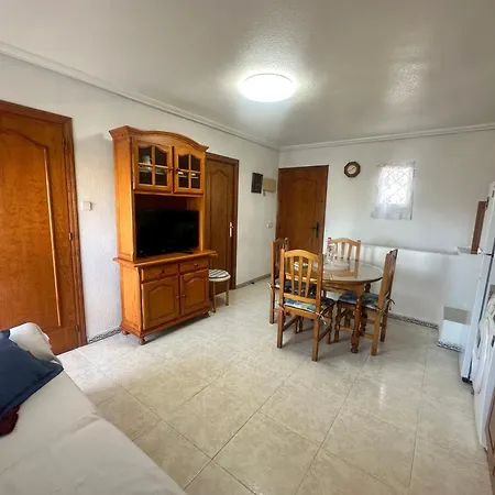 Homely Cibeles Apartment Torrevieja